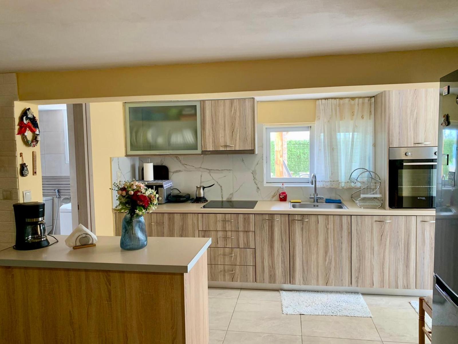 Sofia'S Seaview Villa Near Airport And Beach Artemida  Bagian luar foto