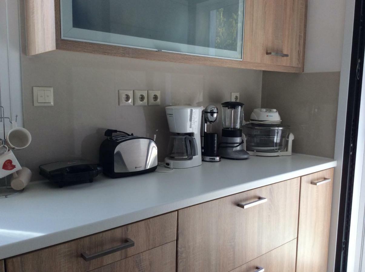 Sofia'S Seaview Villa Near Airport And Beach Artemida  Bagian luar foto