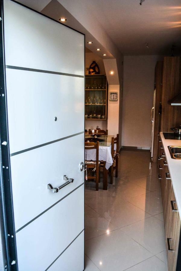 Sofia'S Seaview Villa Near Airport And Beach Artemida  Bagian luar foto